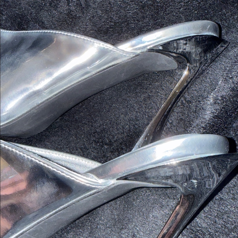 Cape Robbin Metallic Silver Lamb Statement Pointed Toe Mule Heels Sz 8.5 - Picture 15 of 17